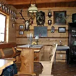 Villa Dworek Mysliwski