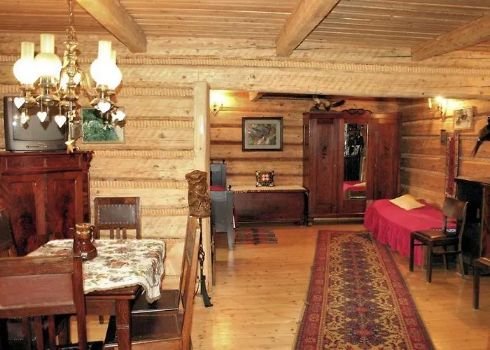 Vila Dworek Mysliwski Laskowka (Lower Silesia)