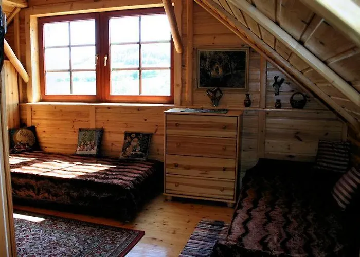 Vila Dworek Mysliwski Laskowka (Lower Silesia)